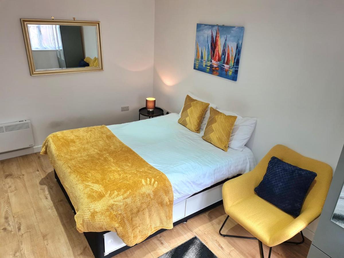 Lovely Central Studio/2Bed - 5Min To Train Station Slough Luaran gambar